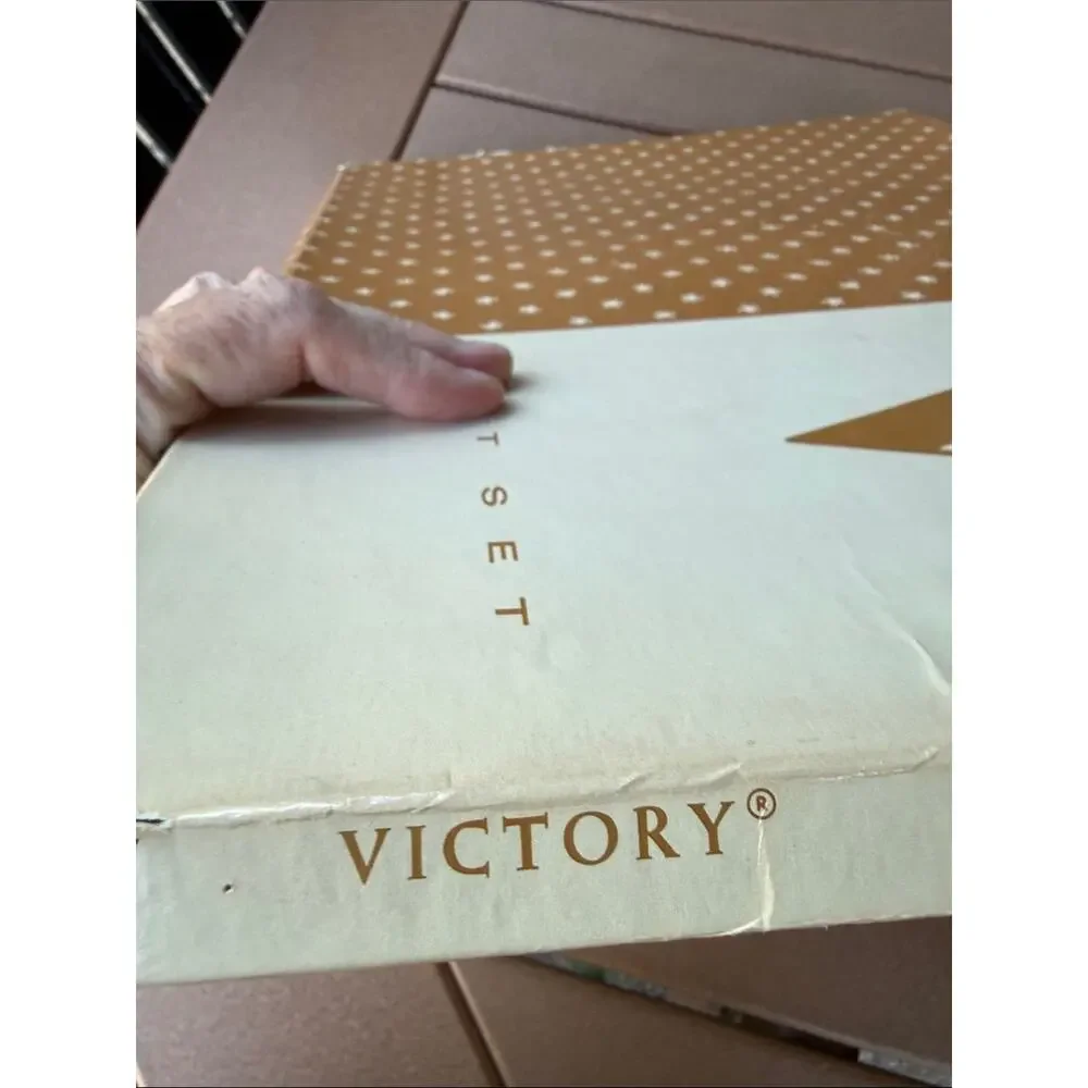 Victory linen placemats